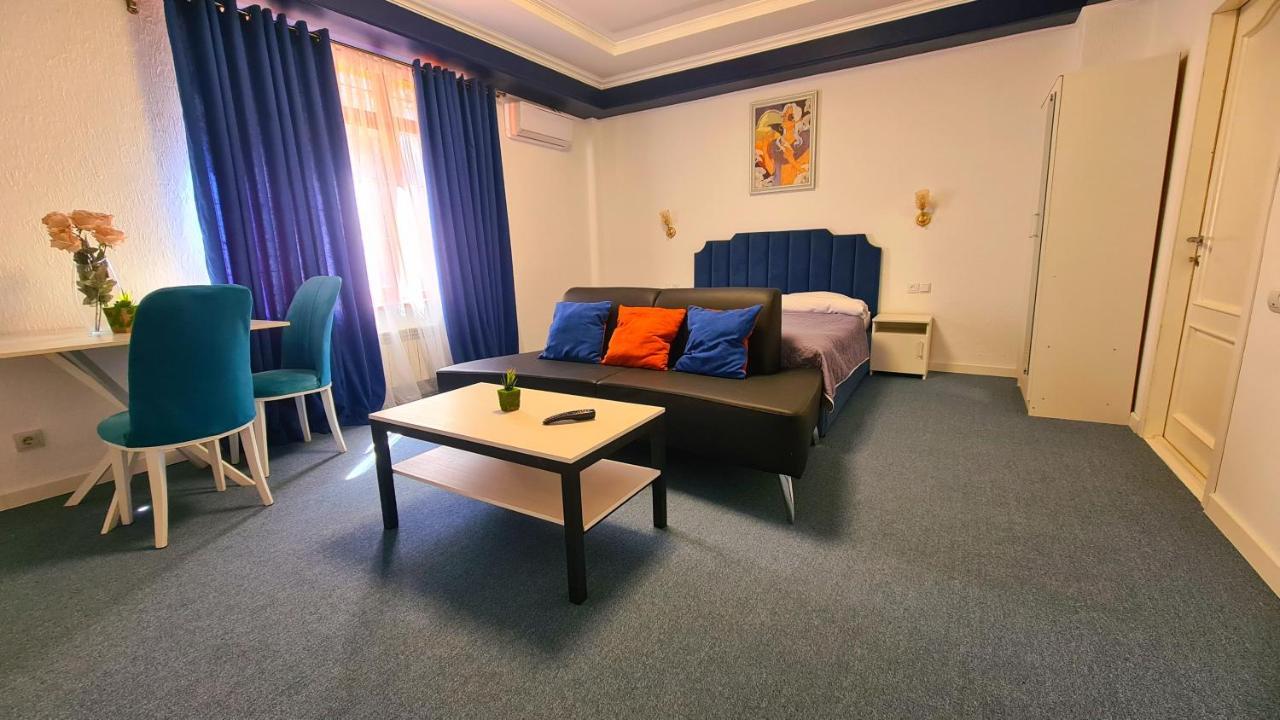 Cryptohotel.Club Almaty Exteriér fotografie